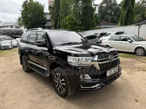 Toyota Land Cruiser 2010 Black