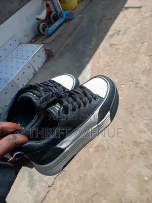 Black Chunky Sneakers Size 37– Thrifted