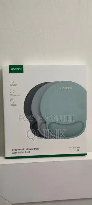 UGREEN Ergonomic Mouse Pad With Wrist Rest Black