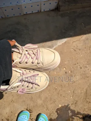 Pink Chunky Sneakers Size 38 – Thrifted