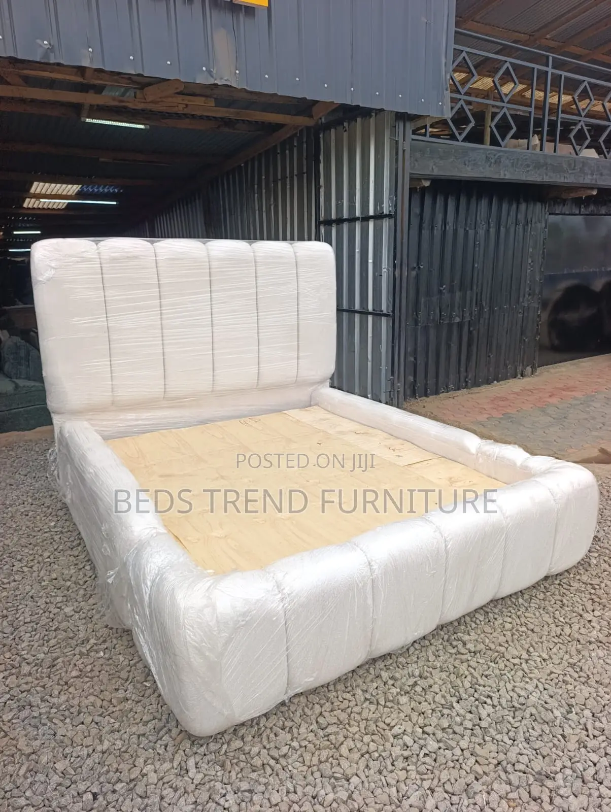 5x6 Bubble Bed White Color