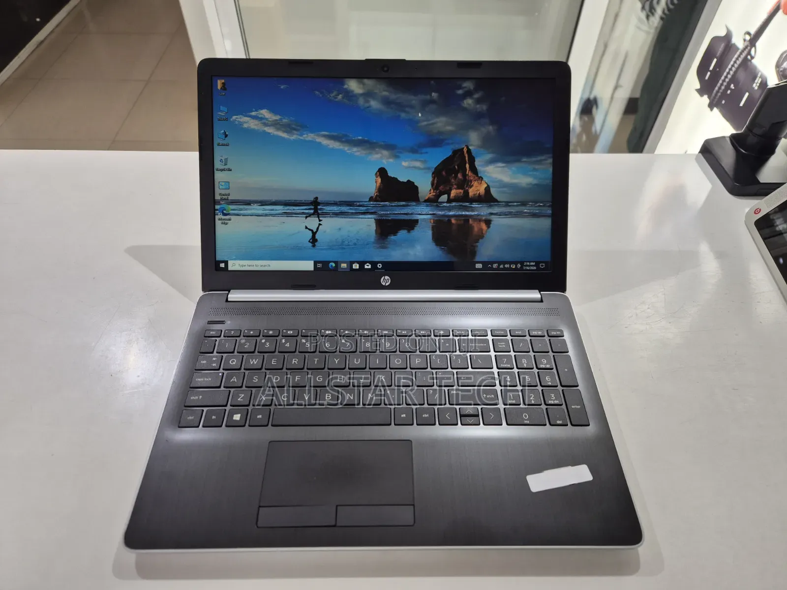 Laptop HP 8GB AMD HDD+SSD 128GB