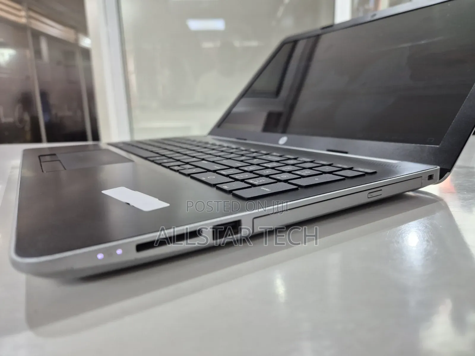 Laptop HP 8GB AMD HDD+SSD 128GB