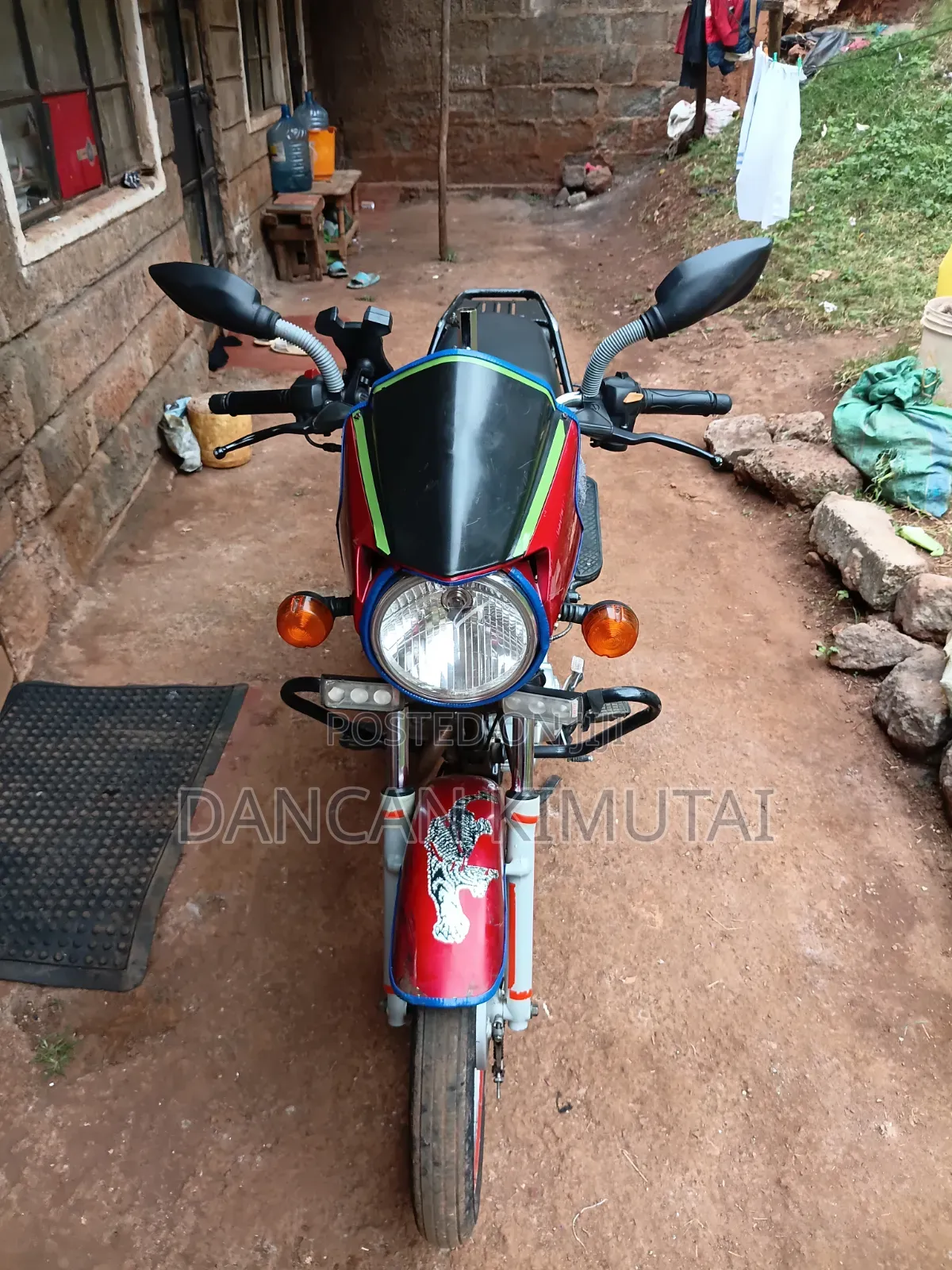 TVS HLX Plus ES 2021 Red