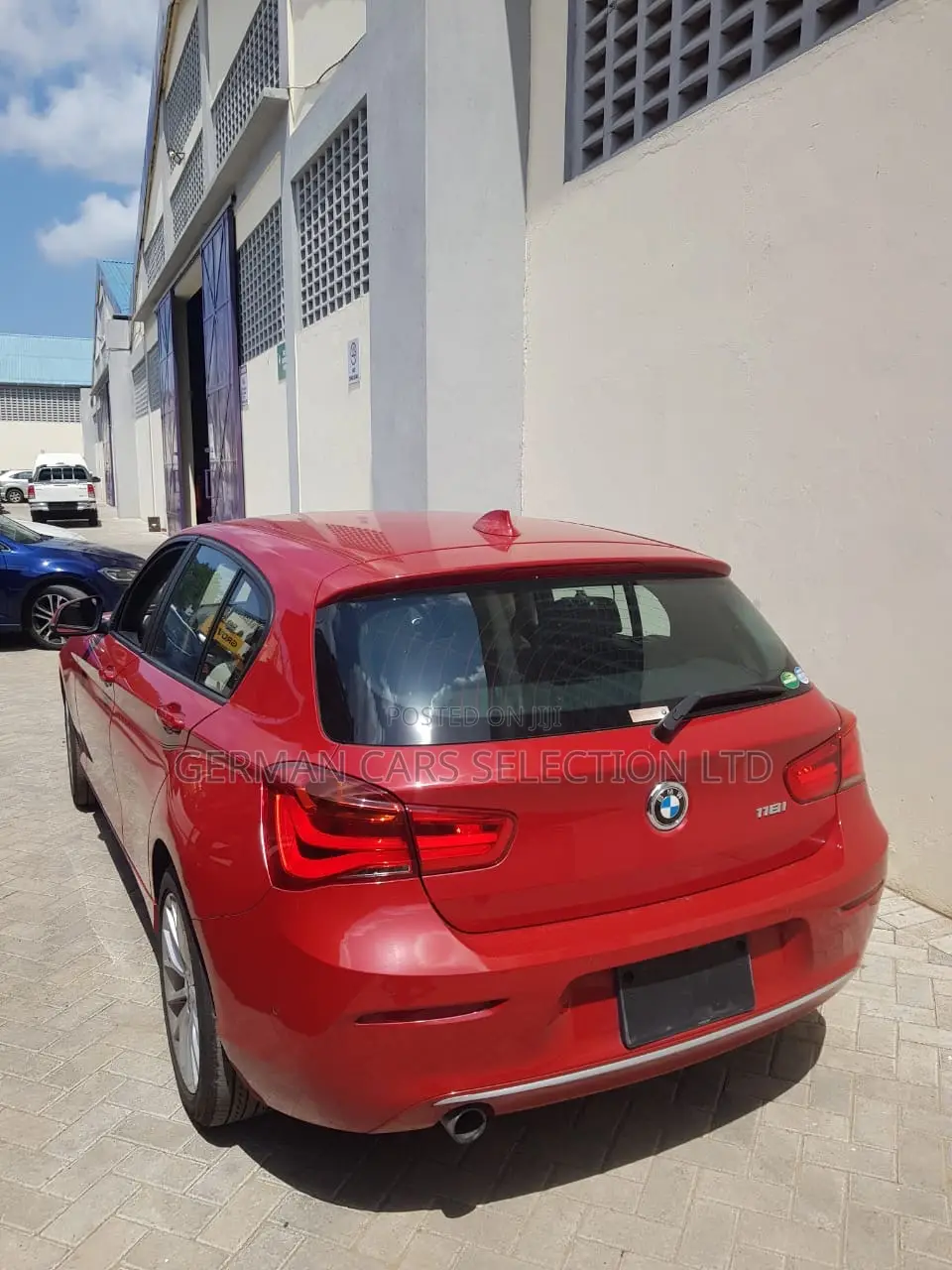 BMW 118i 2019 Red