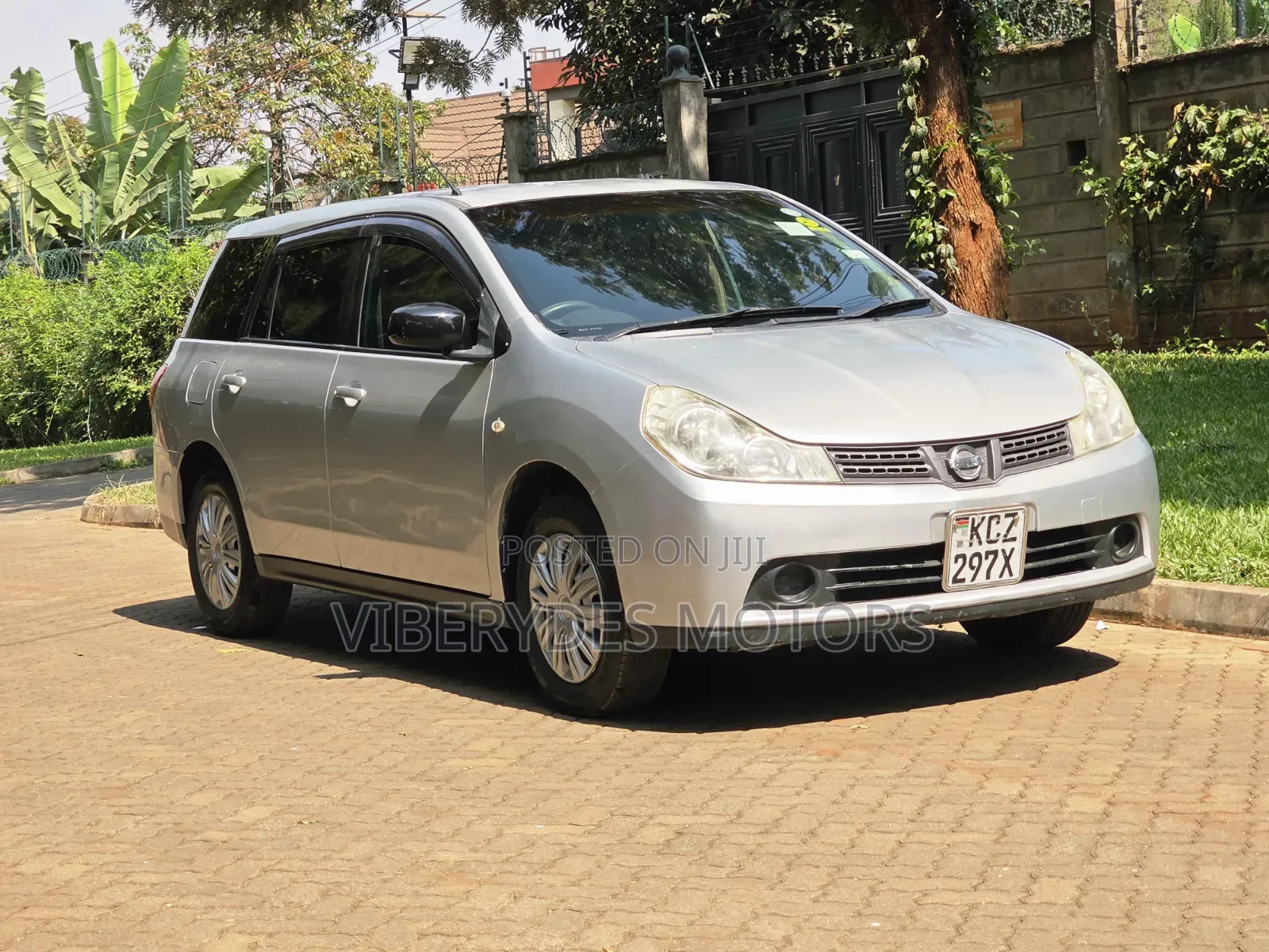 Nissan Wingroad 2013 Silver