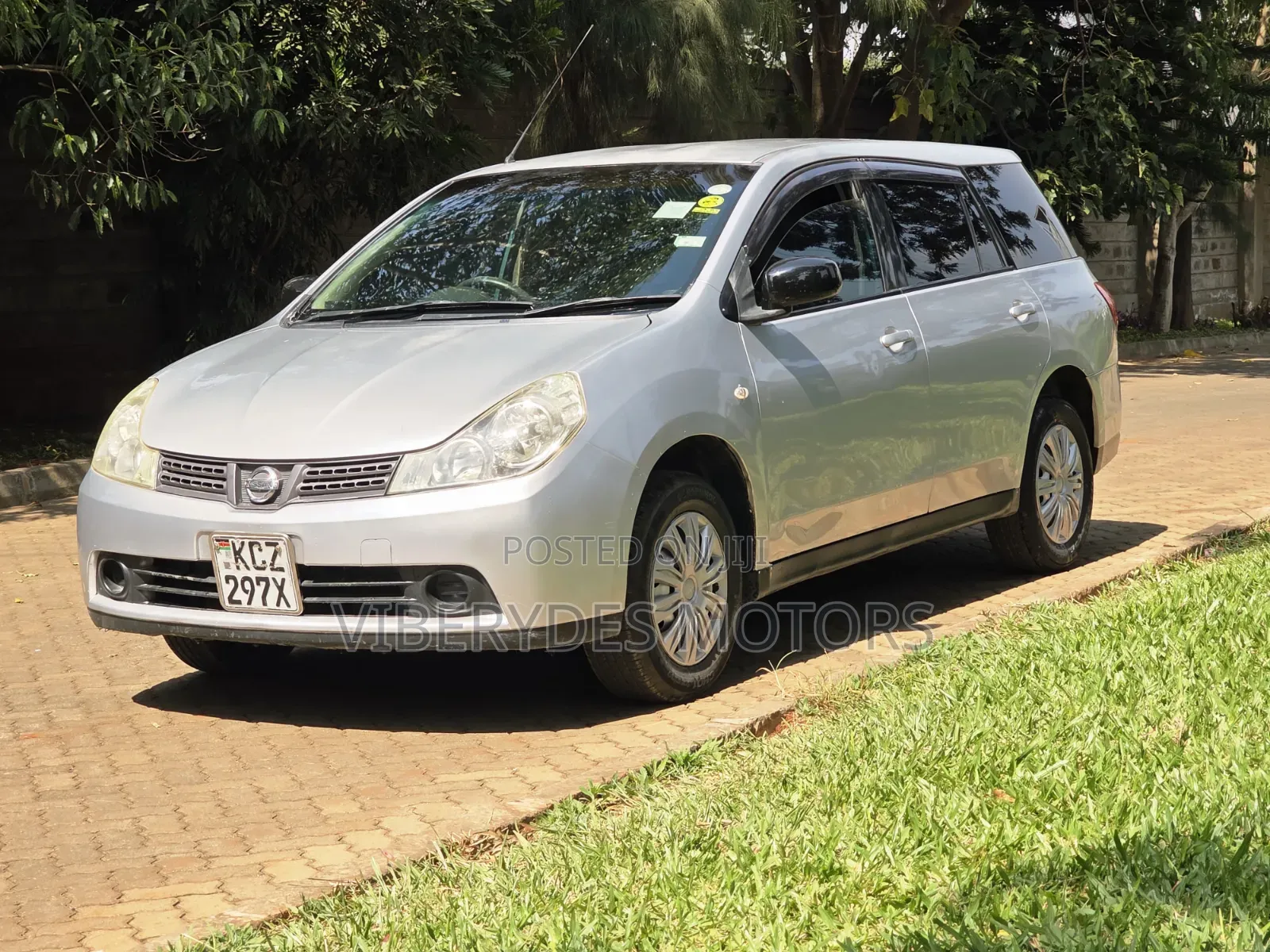 Nissan Wingroad 2013 Silver