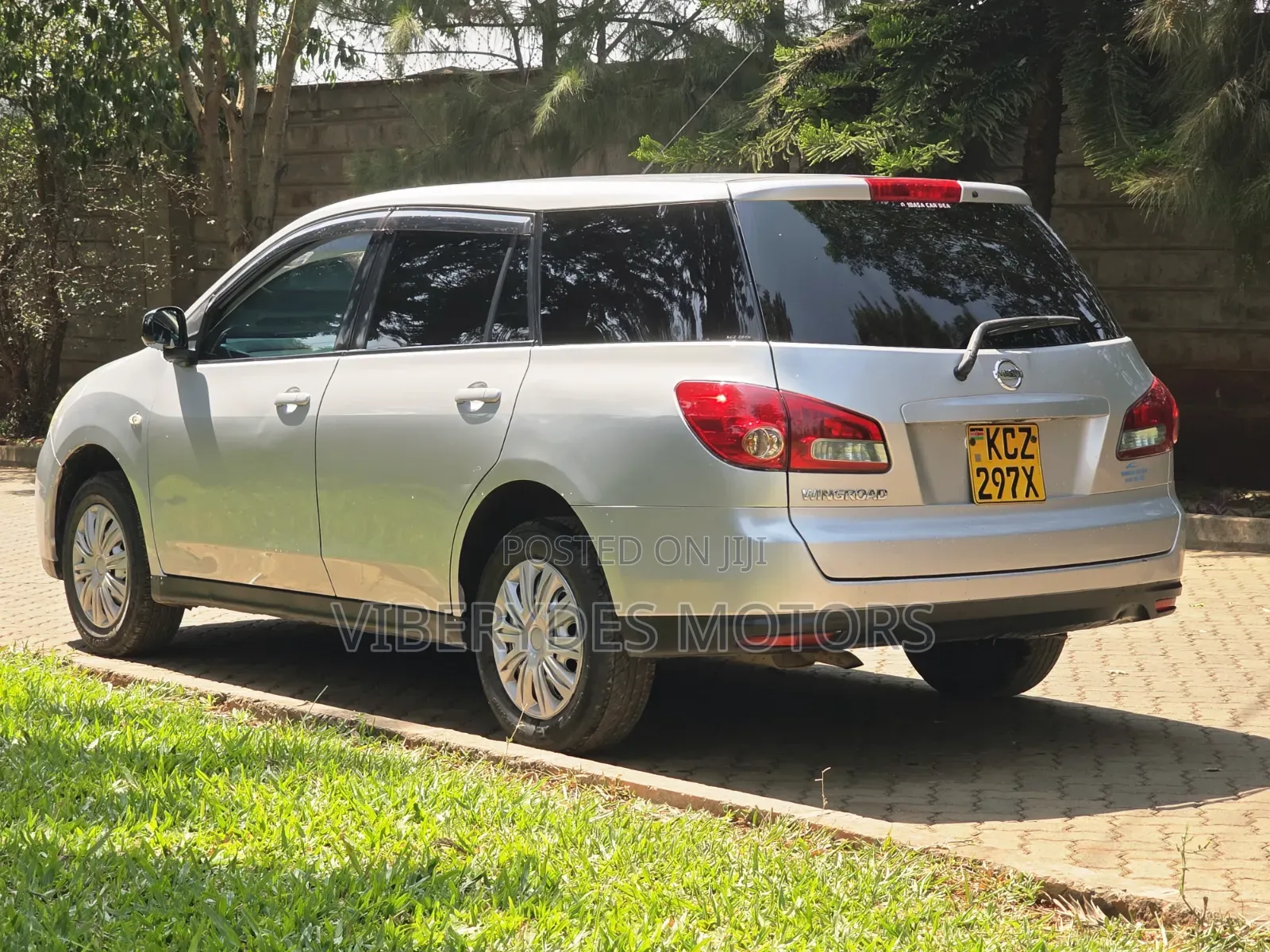 Nissan Wingroad 2013 Silver