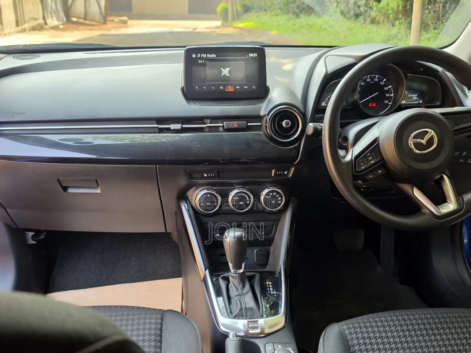 Mazda Demio 2018 Blue
