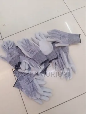 Protective Gloves / Industrial Gloves