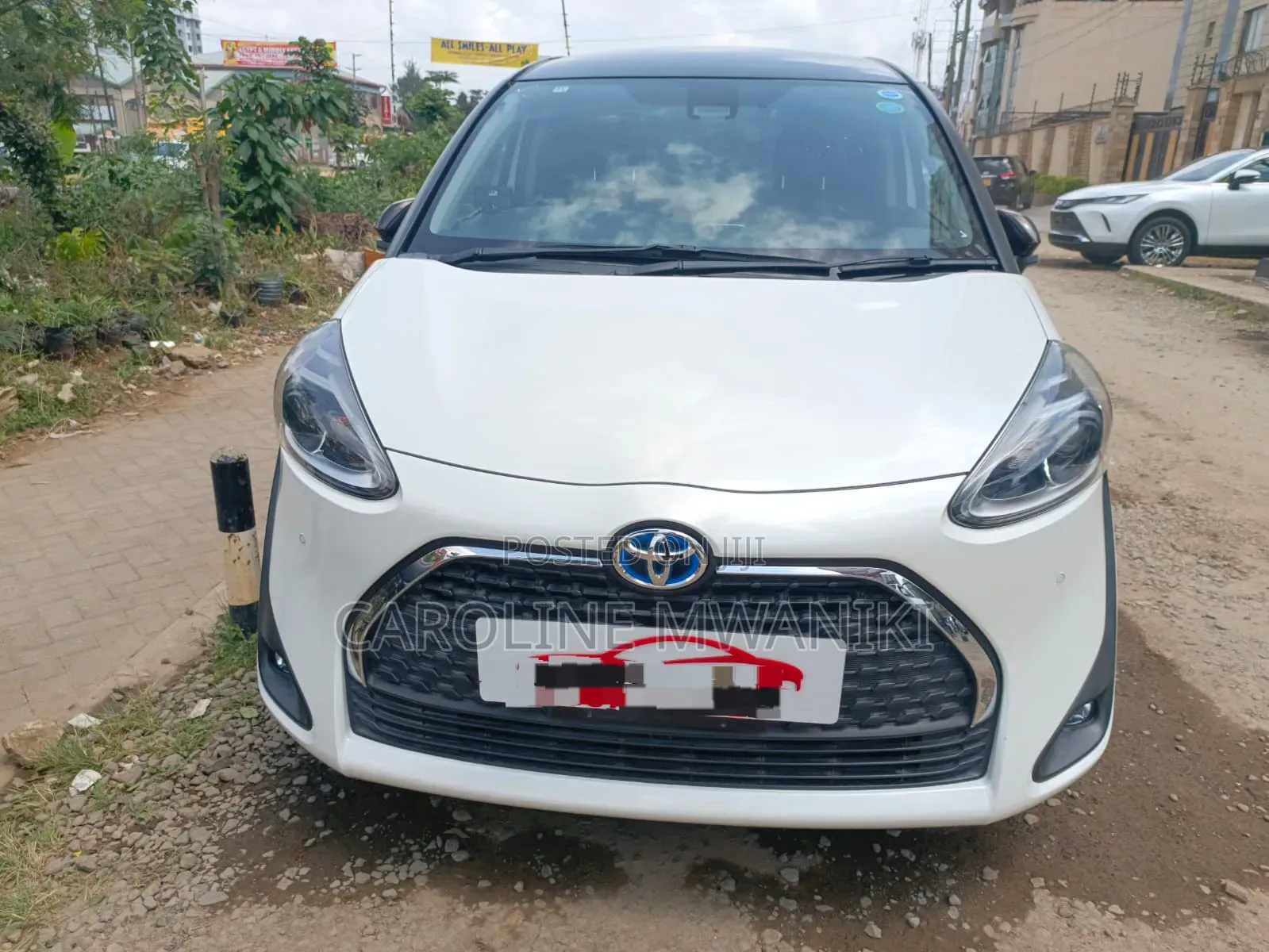 Toyota Sienta 2020 Beige