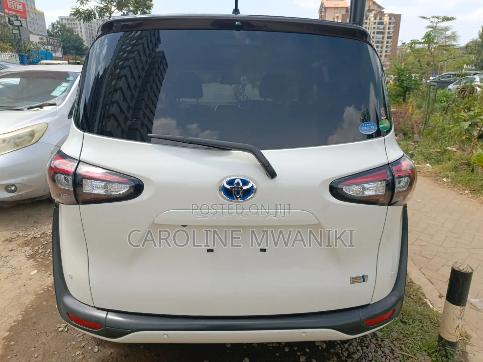 Toyota Sienta 2020 Beige