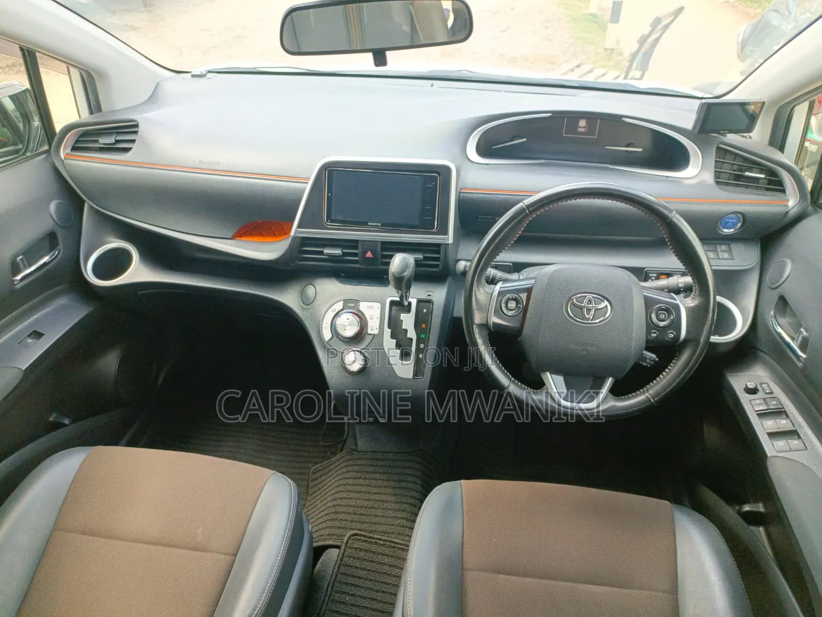 Toyota Sienta 2020 Beige