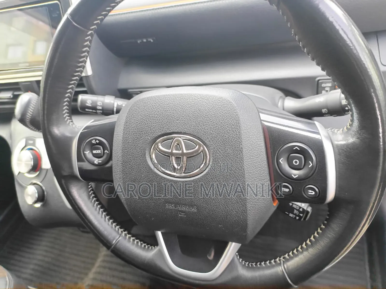 Toyota Sienta 2020 Beige