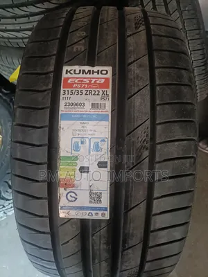 Kumho Tires 315/35r22