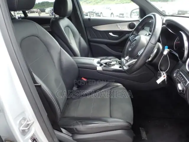 Mercedes-Benz GLC-Class 2019 Silver