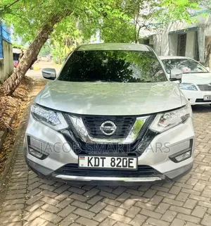 Nissan X-Trail 2019 Silver