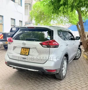 Nissan X-Trail 2019 Silver