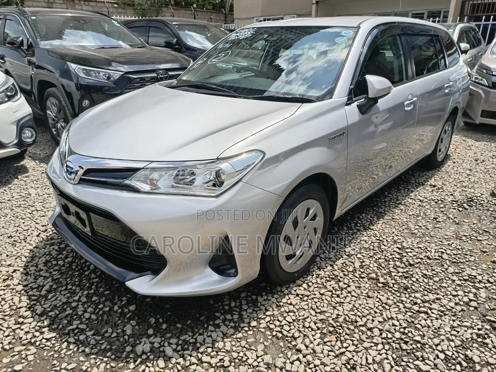 Toyota Corolla Fielder 2019 Silver