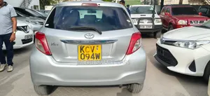 Toyota Vitz 2012 Silver