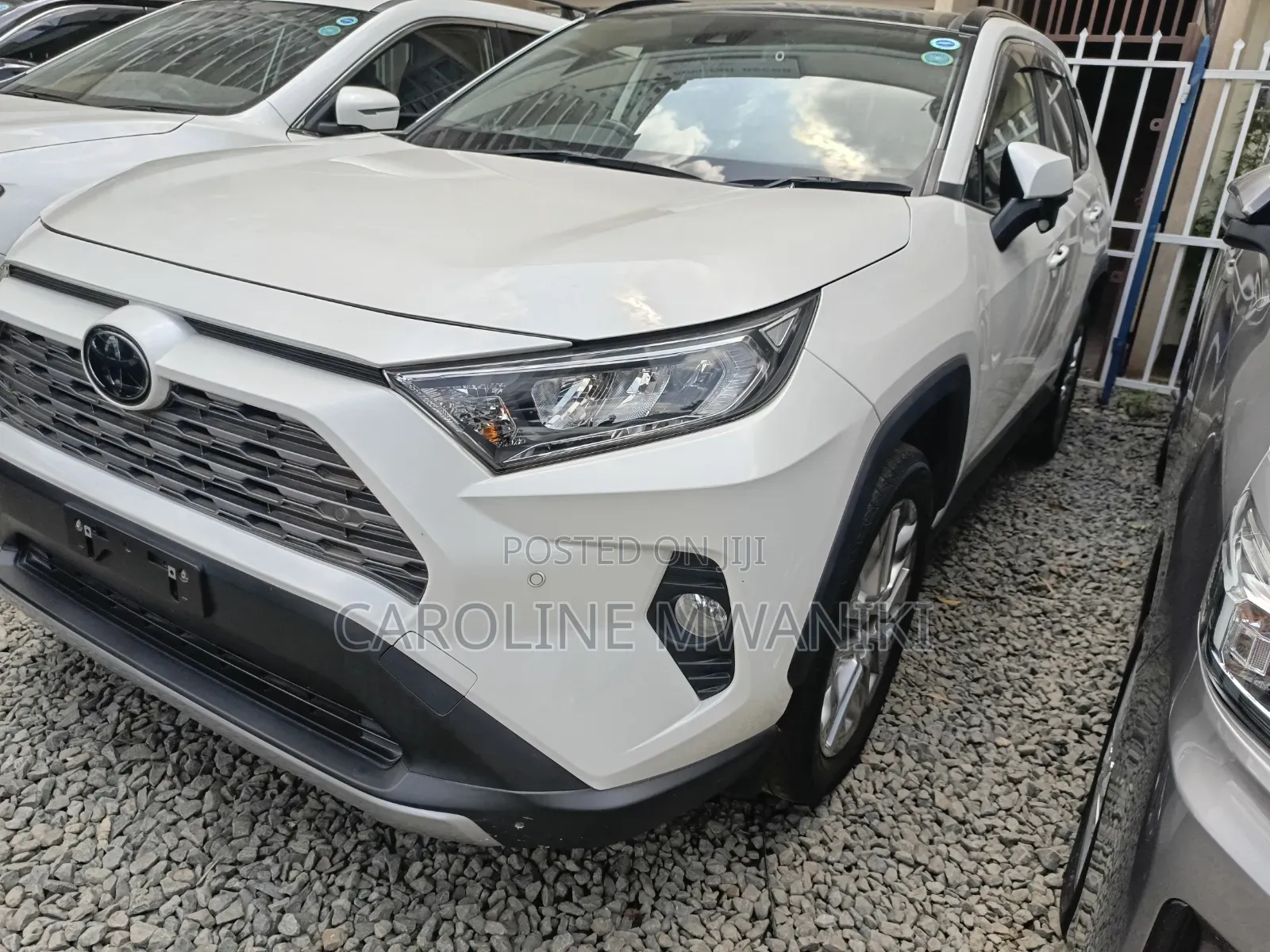 Toyota RAV4 2019 White