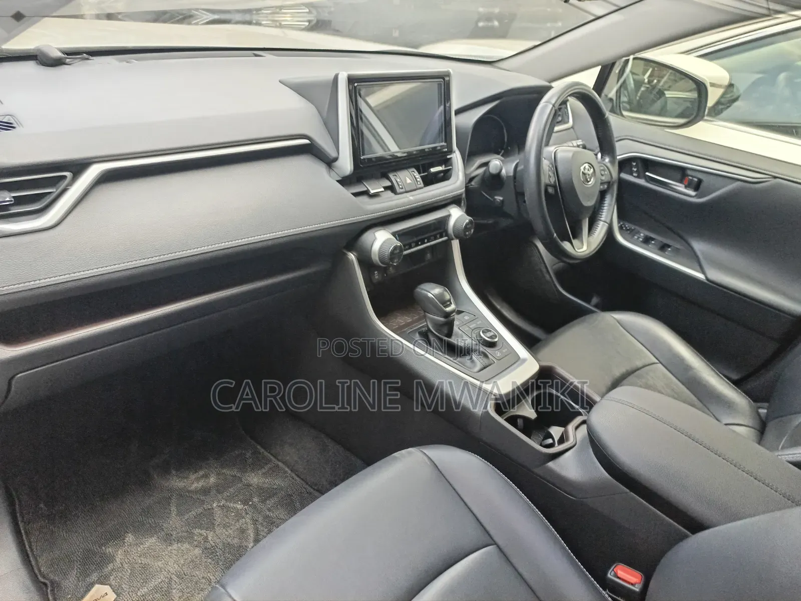 Toyota RAV4 2019 White