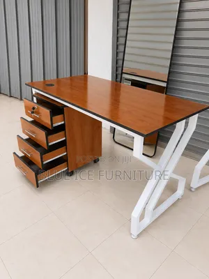 Modern Executive Office Desk With 4 Drawer Wooden Cabinets