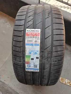 315/35r22 Kumho Tyre