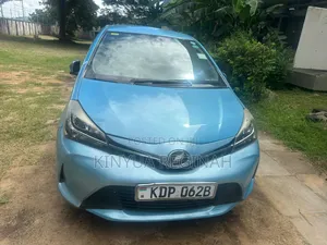 Toyota Vitz 2017 Blue