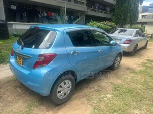 Toyota Vitz 2017 Blue