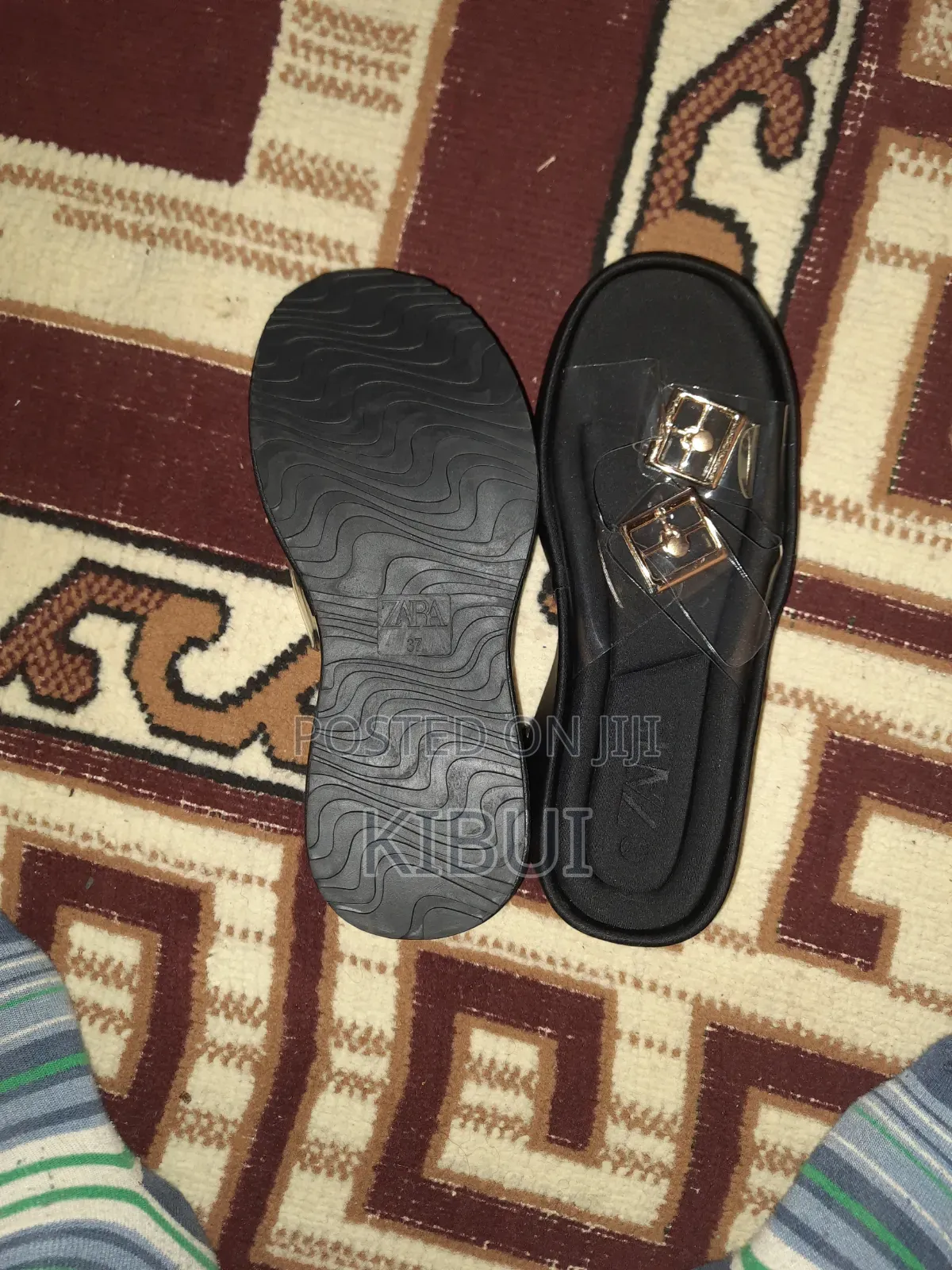 Stylish Ladies Flat Shoes