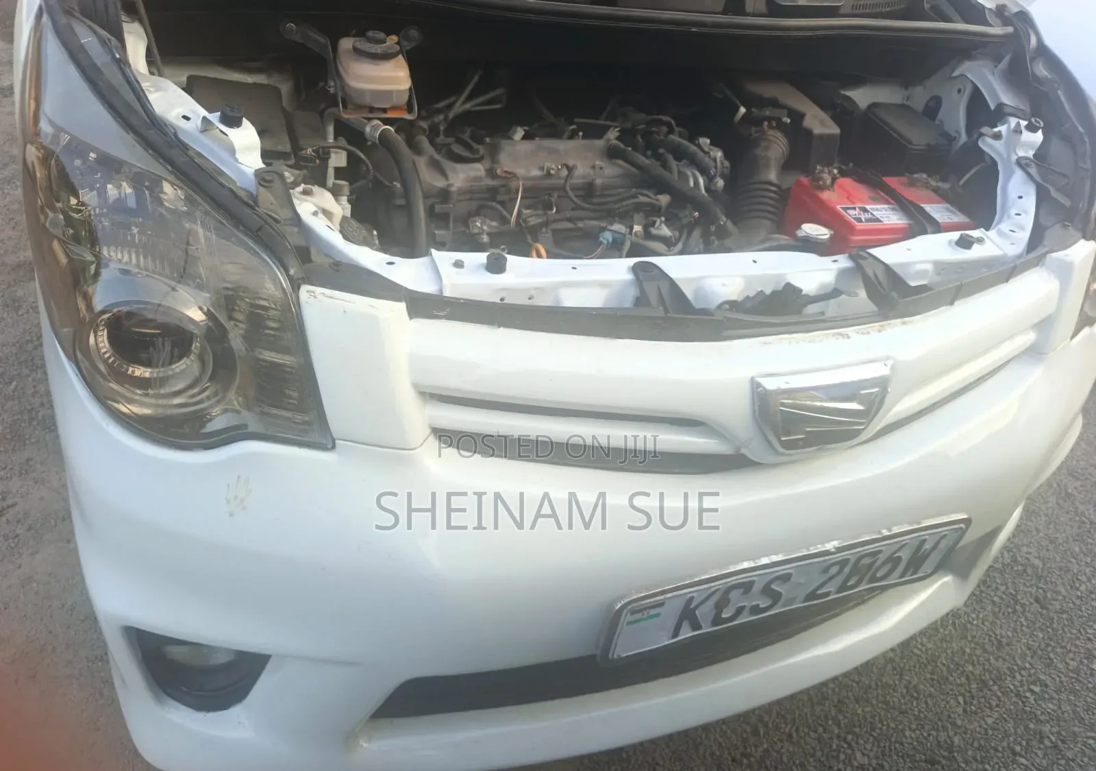 Toyota Noah 2012 White
