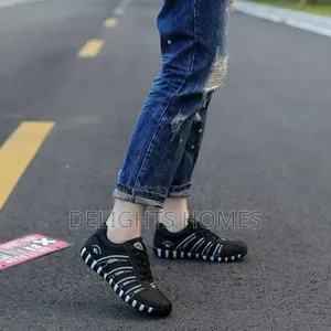 Women's Soft Breathable Sneakers_re