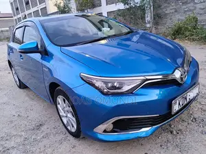 Toyota Auris 2016 Blue