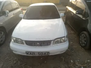 Toyota Corolla 1998 White