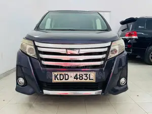 Toyota Noah 2014 Blue