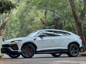 Lamborghini Urus Base 4dr AWD 2020 White