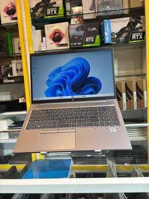 Laptop HP ZBook Firefly 15 G7 16GB Intel Core i7 SSD 256GB