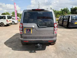 Land Rover Discovery 2010 Gray