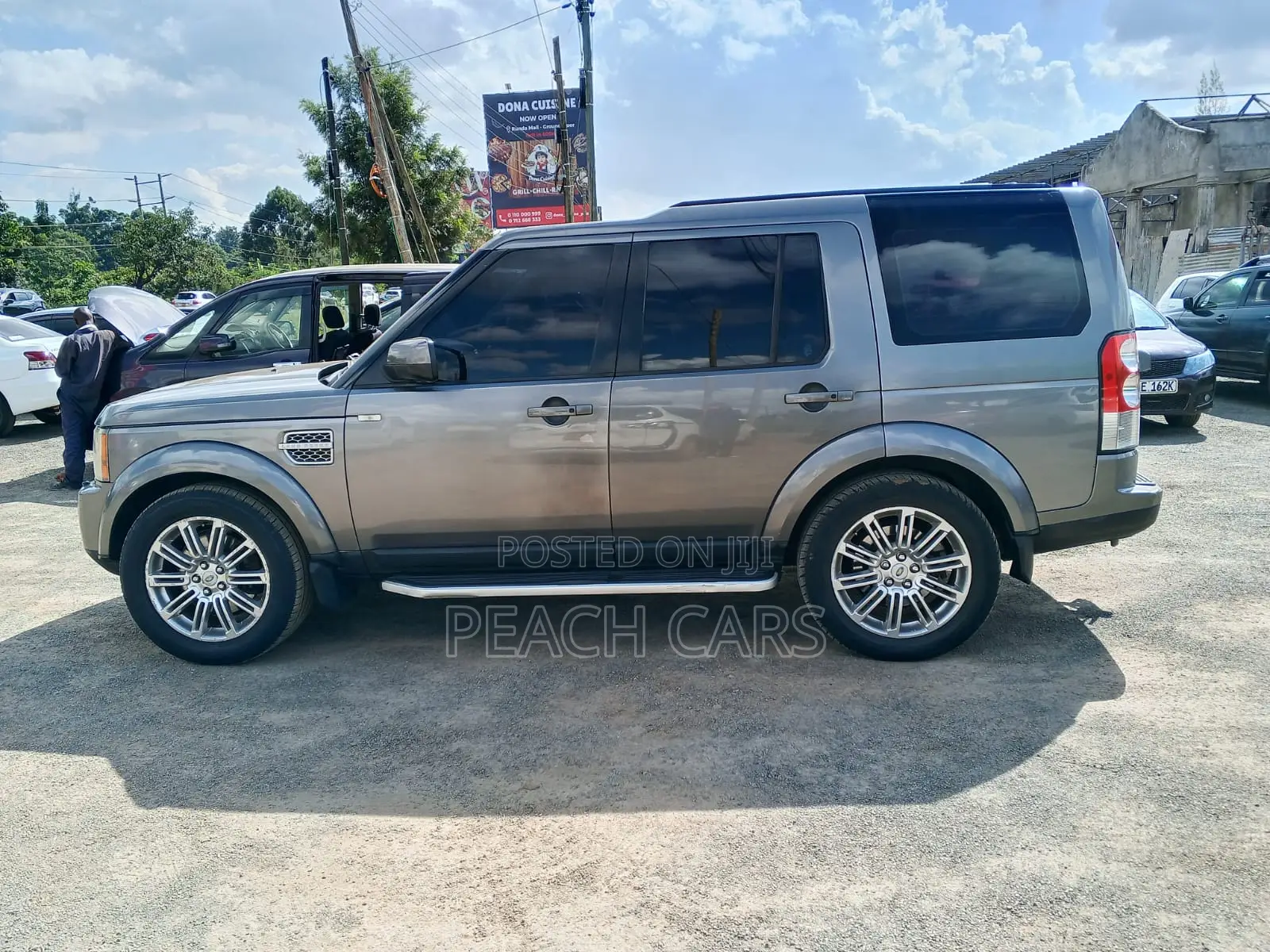 Land Rover Discovery 2010 Gray