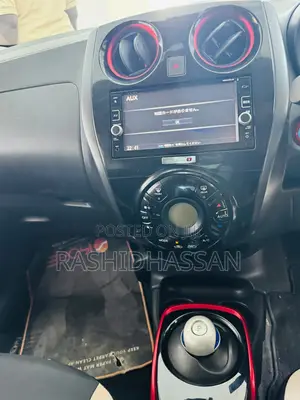 Nissan Note 2019 Orange