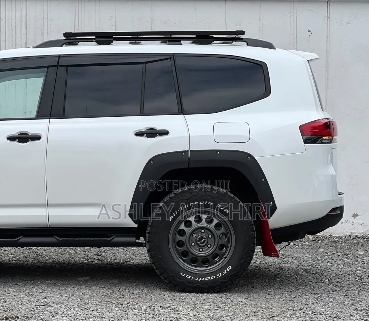 Toyota Land Cruiser 2023 White