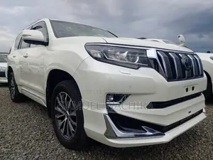 Toyota Land Cruiser Prado 2.8 2018 White