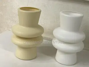 Elevate Your Home Décor With This Unbreakable Elegant Plastic Vase