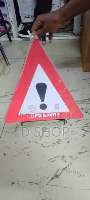 2pc Emergency Life Saver Triangle Sign