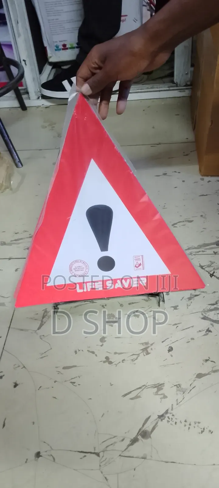 2pc Emergency Life Saver Triangle Sign