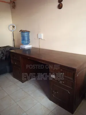 Executive Mahogany Studying Table