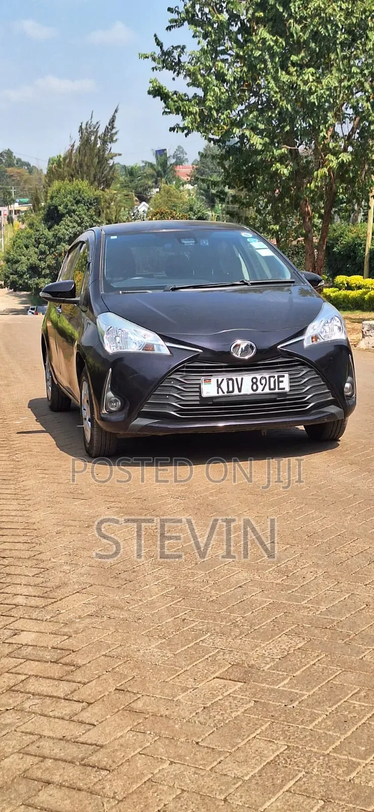 Toyota Vitz 2018 Black
