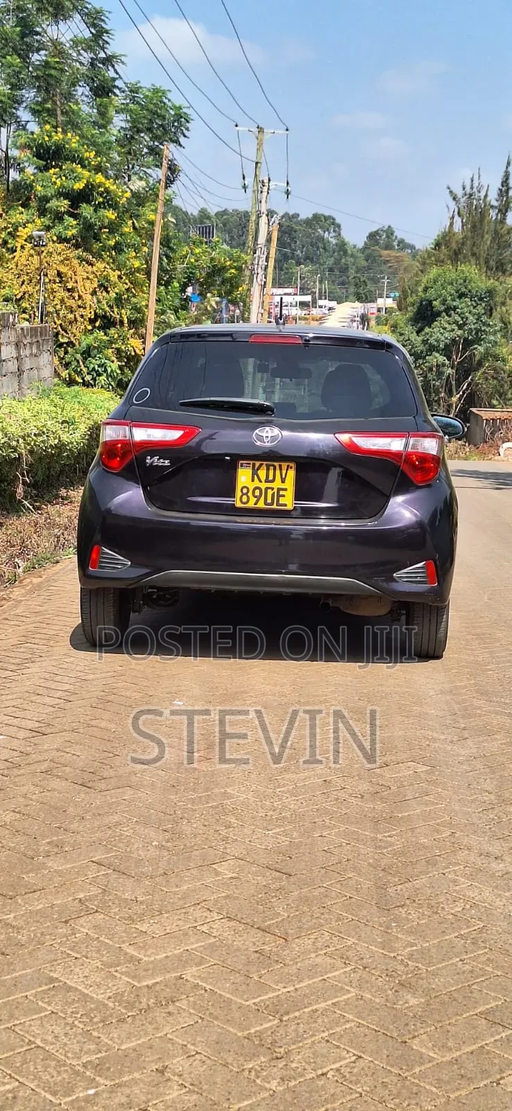 Toyota Vitz 2018 Black