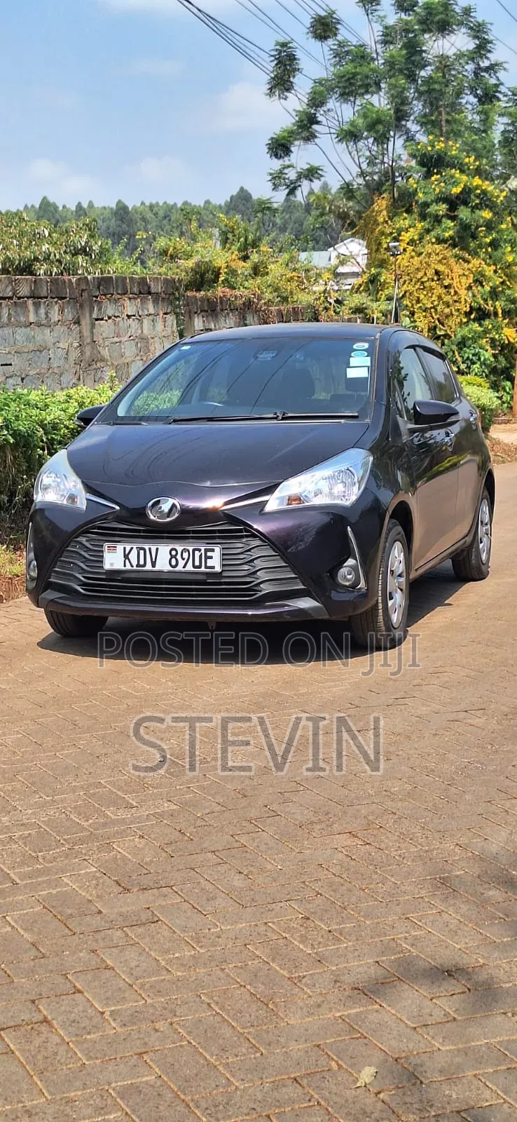 Toyota Vitz 2018 Black
